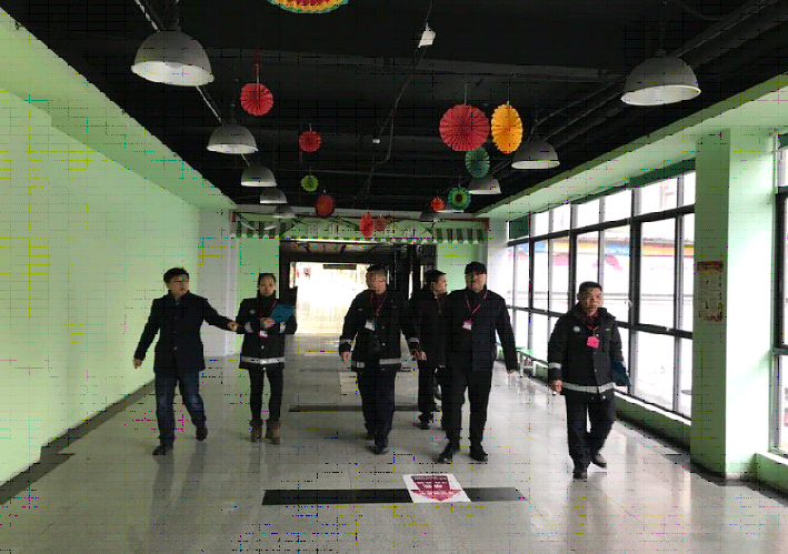 小谷围街道GDP_夜晚街道图片