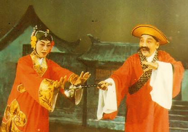 文觉非（右）《拉郎配》剧照.jpg
