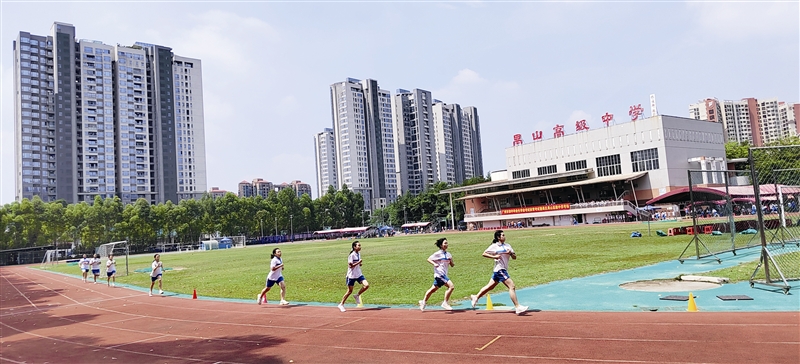 0507p1-2_b.jpg
